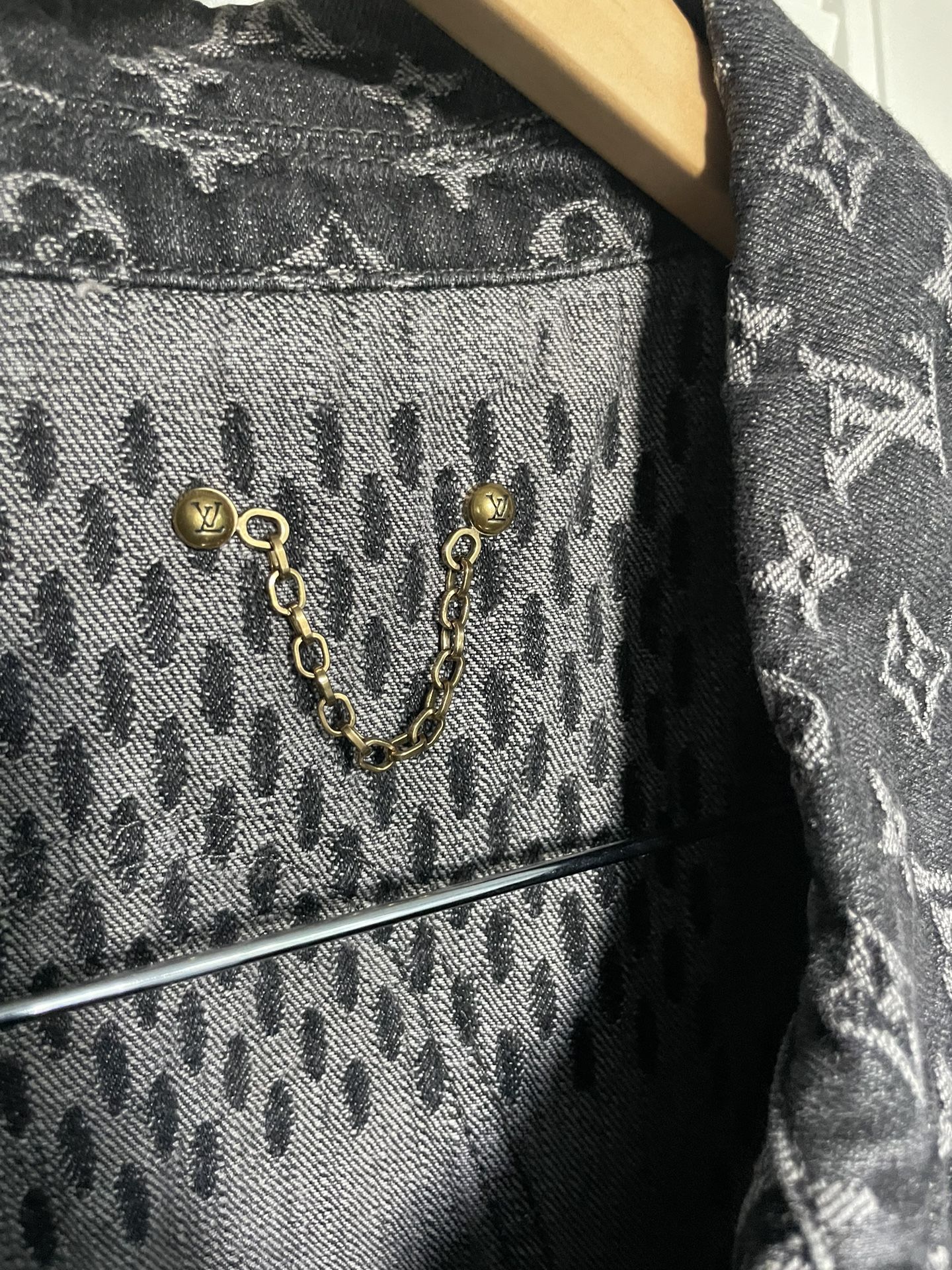 Louis Vuitton Nigo Grey Monogram Denim Jacket – Savonches