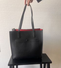 Women's Banana Republic Totes