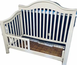 White crib