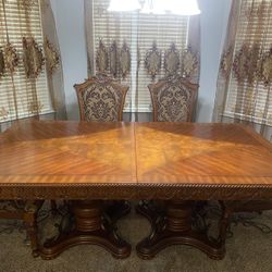 Dining Table And 6 Chairs 