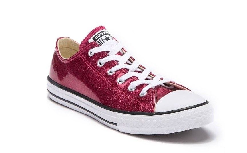 Converse Kids' Chuck Taylor All Star Glitter Low Top Sneaker.Size 2-3