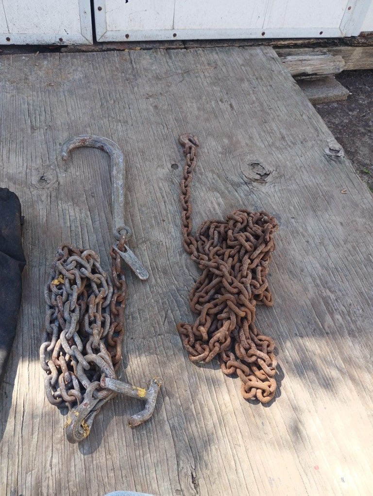 2 Tow Chains