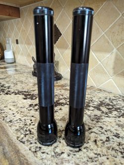 2 Vintage Large Black Mag Light Flashlights 