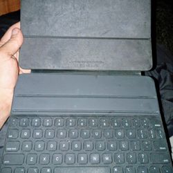 Apple Smart Keyboard Folio