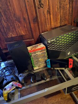 X box series x and switch with games