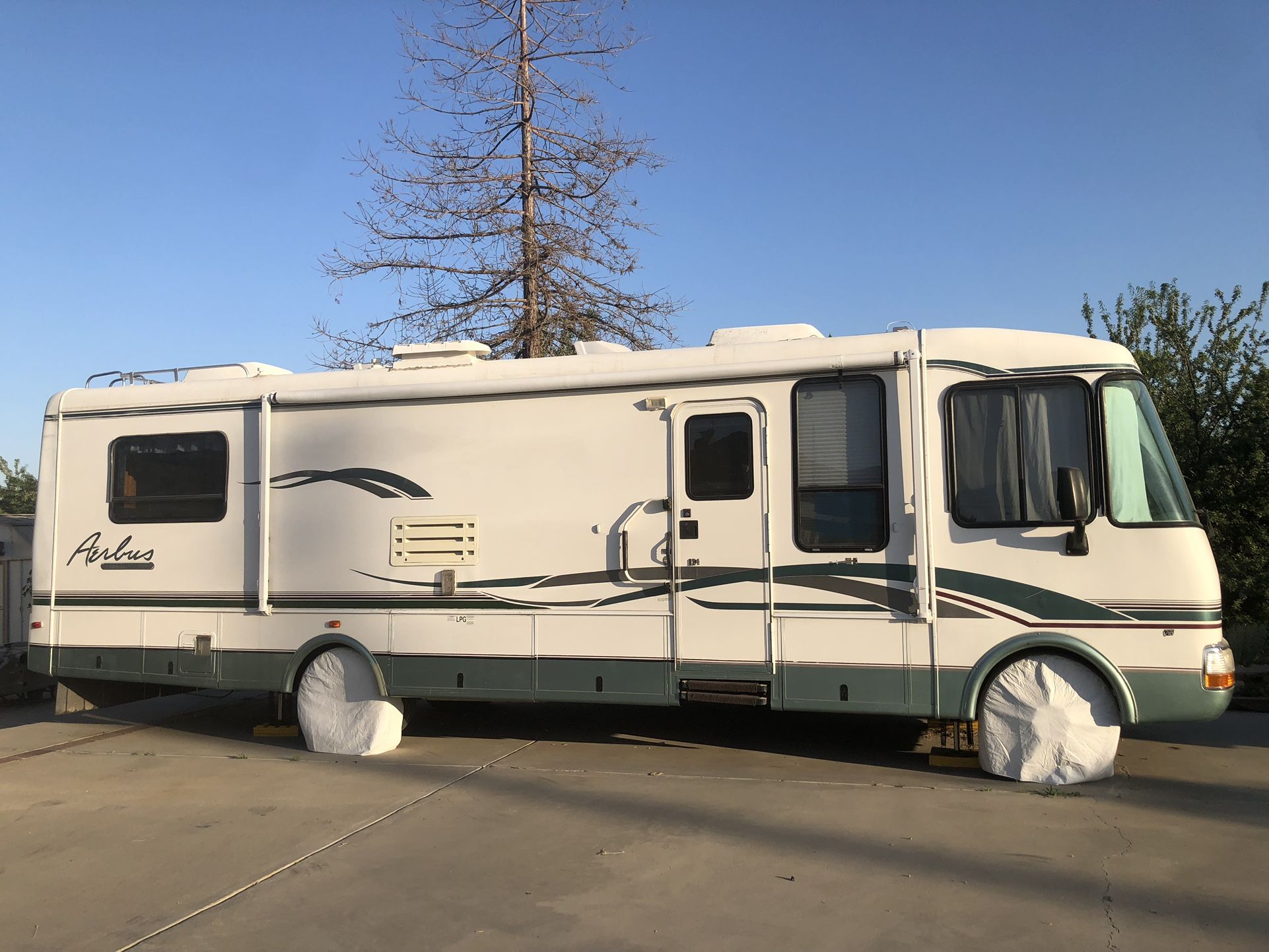 Motor Home Airbus Rexhall