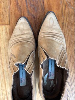 Guess low style boot