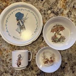 Oneida1970s Holly Hobbie food set