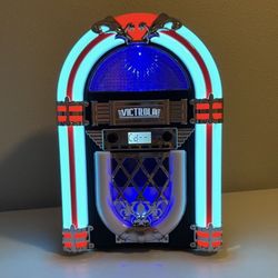 Jukebox Victrola Bluetooth Speaker, CD Player, Radio