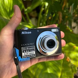 Nikon Coolpix L22 Digital Camera