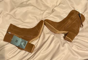 Brand New Toms Suede Booties 7.5