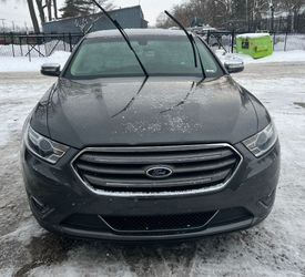 2015 Ford Taurus