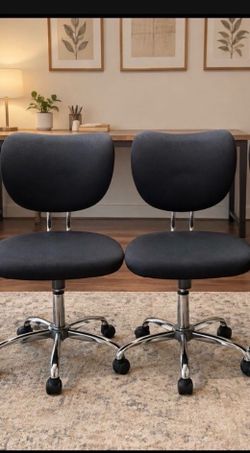 Black Office/Salon Chair I have 5 chairs