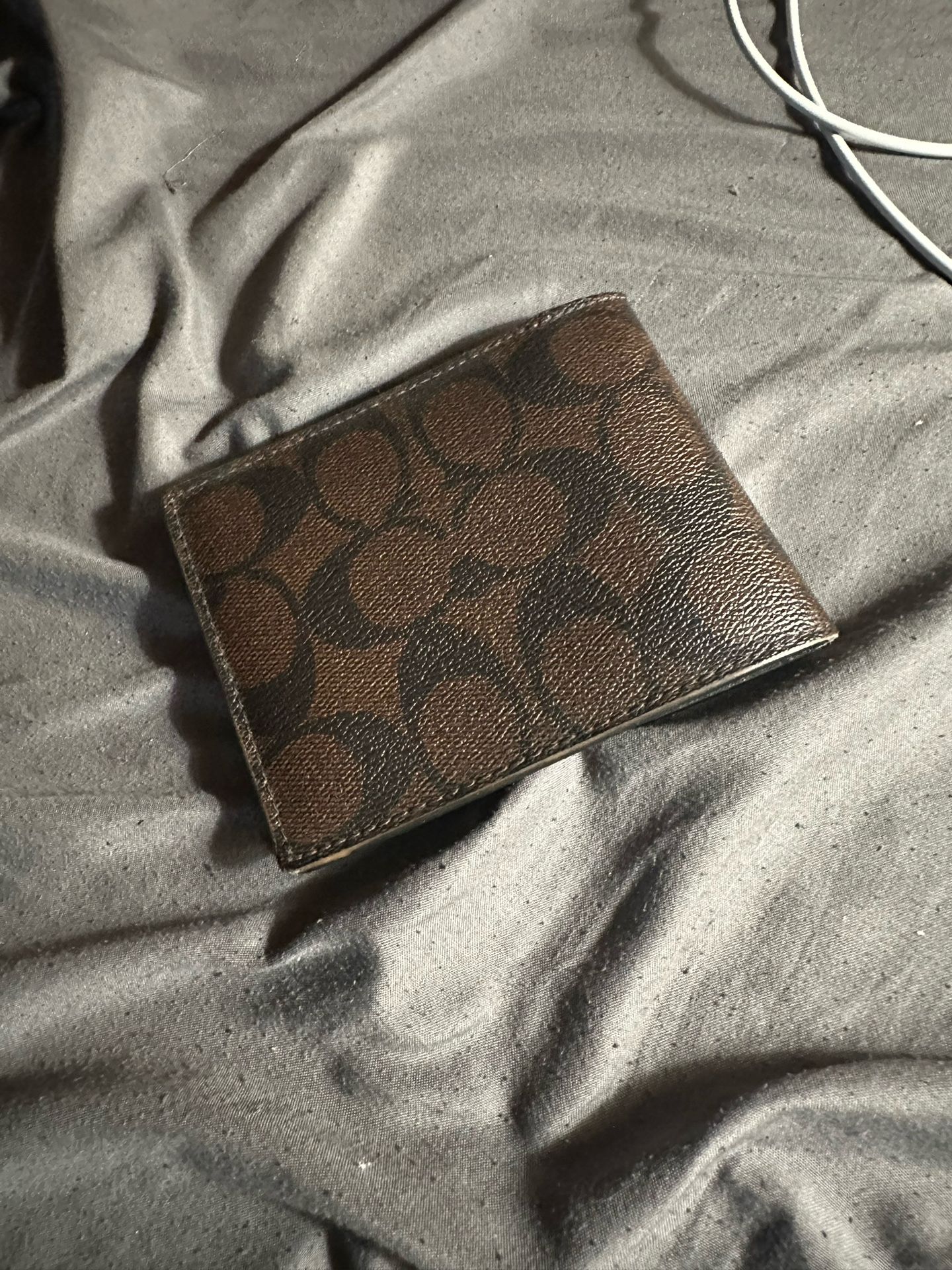 2 Fold Coach Men’s Wallet New