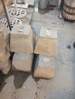 Cement foundation blocks