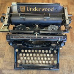 Rare Antique  Underwood Typewriter No 4 From Early 1900’s Made In USA And In Excellent Working Condition 