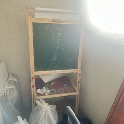 Art Easel For Kids / Pizarra Para Niños