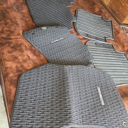 2016 SUBARU OUTBACK OEM Floor Mats