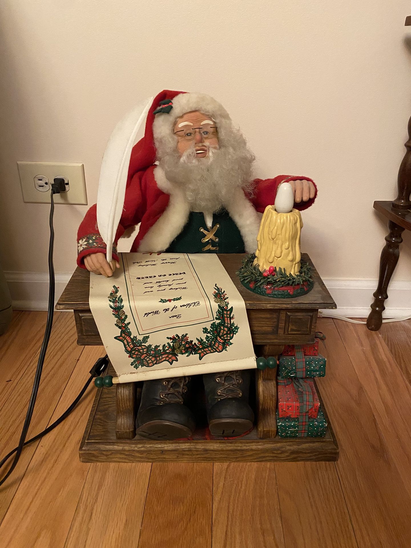Animated Vintage Santa Claus