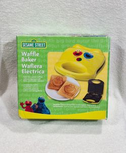 Elmo Cookie Monster Sesame Street Waffle Baker Electric Design. New