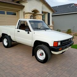 1985 Toyota Pickup 4x4 