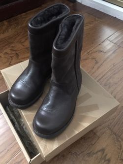 Boys size 2 Ugg brown