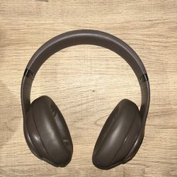 Beats Studio Pros - Brown
