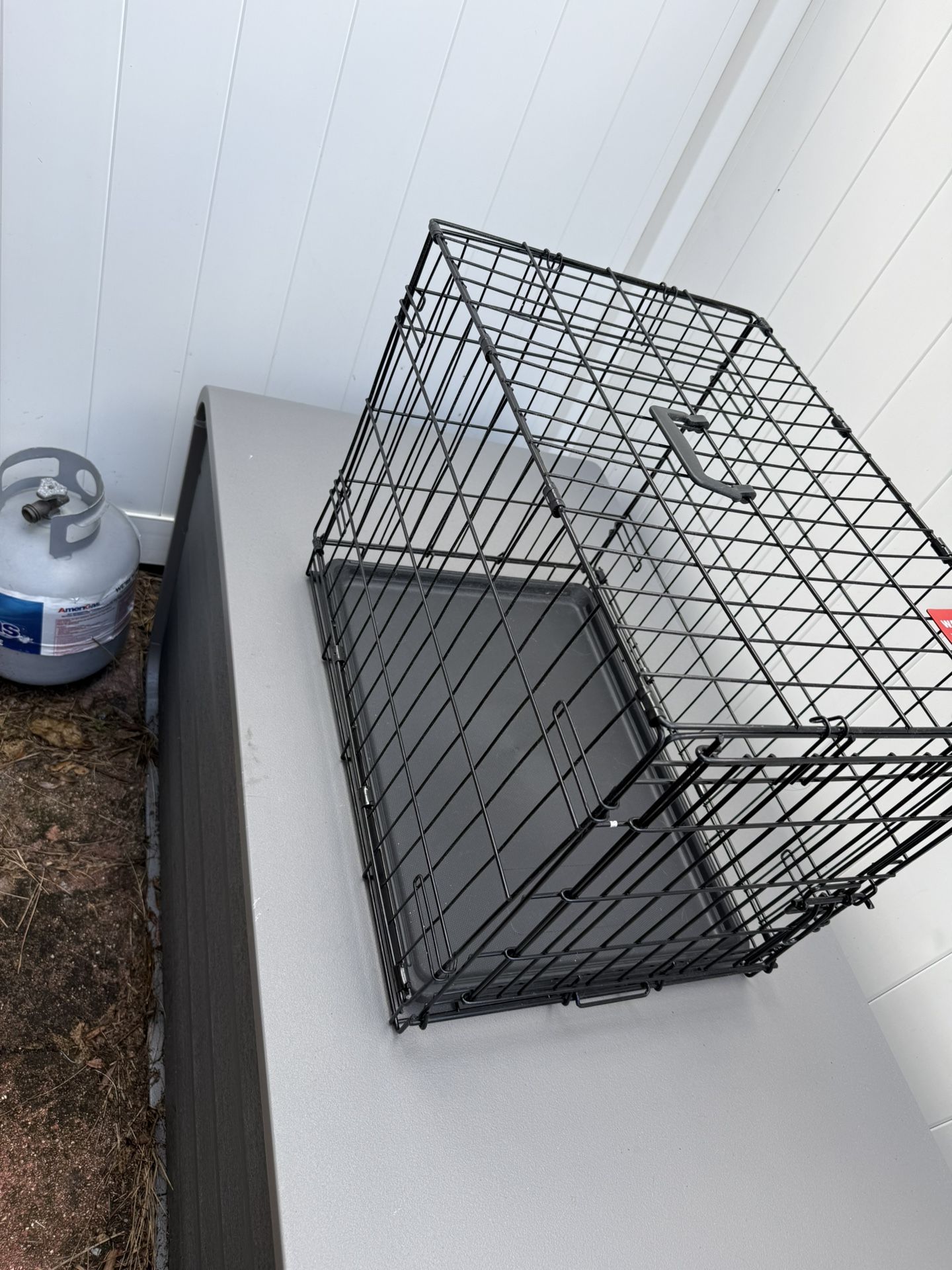 Medium Sized Foldable Dog Crate