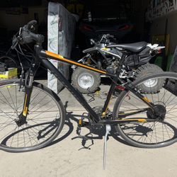 Specialized Cross Trail Bike