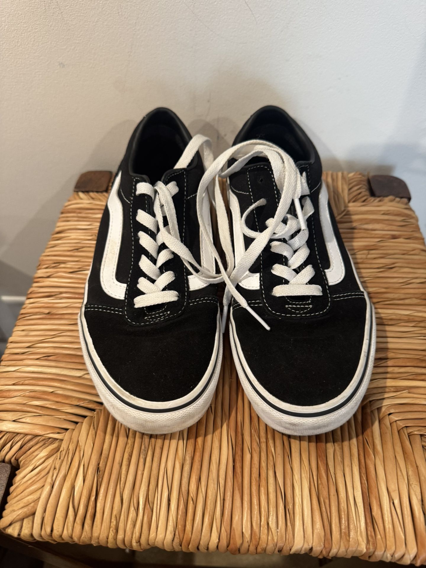 Vans Classic Black and White Low-Tops