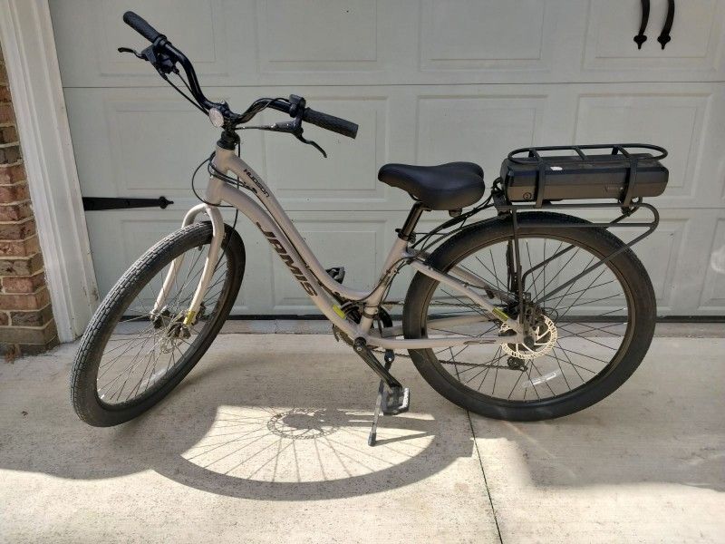 Electric Bike Jamis Hudson NEW