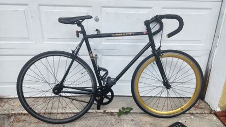 SE Bikes DRAFT Single Speed Commuter Bicycle 24" Frame, 700c Wheels, Bike Works Good, Fast, Very Hard to Find