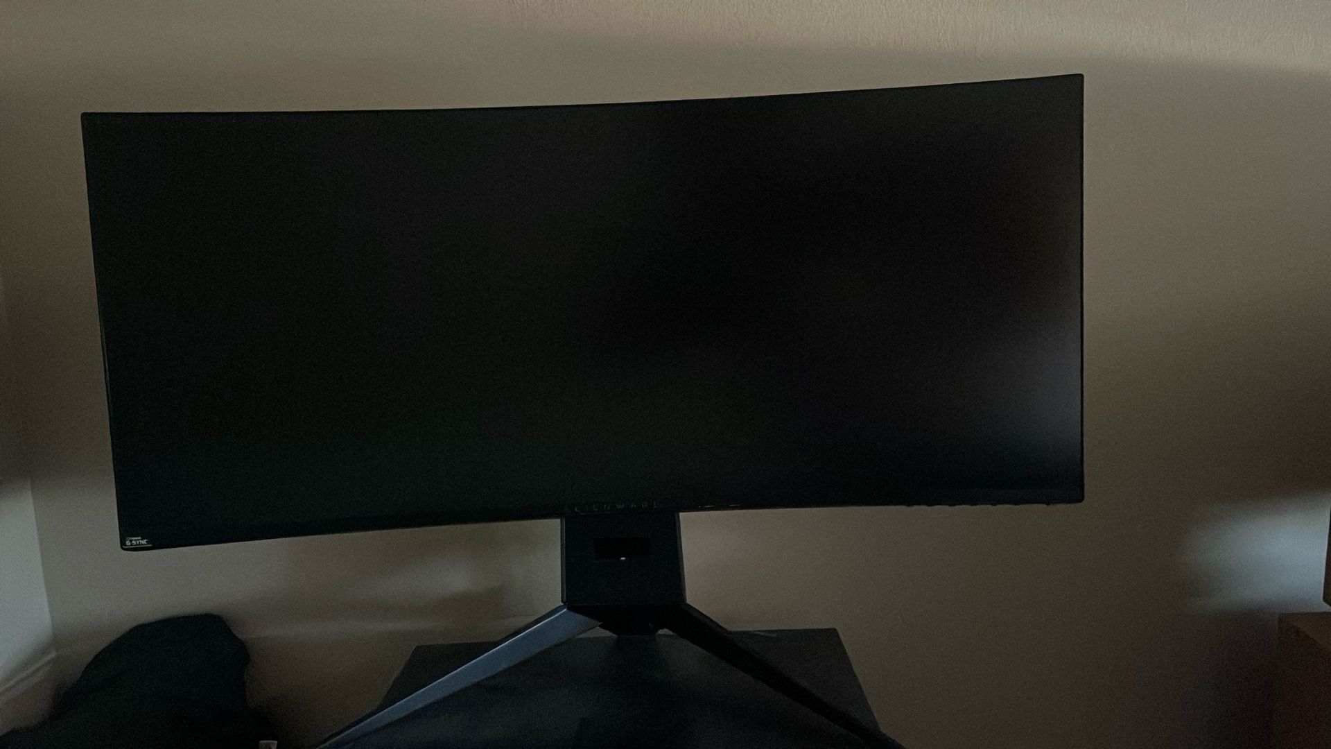 32in ALIENWARE Ultra Wide Monitor OBO