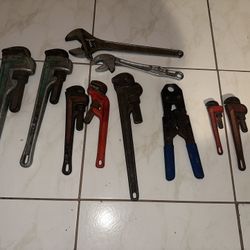 Plumbing Tools (Pipe Wrench & Pro Pex Crimped)