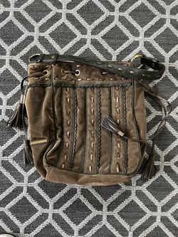 EARTH TONE TOMMY HILFIGER SHOULDER BAG