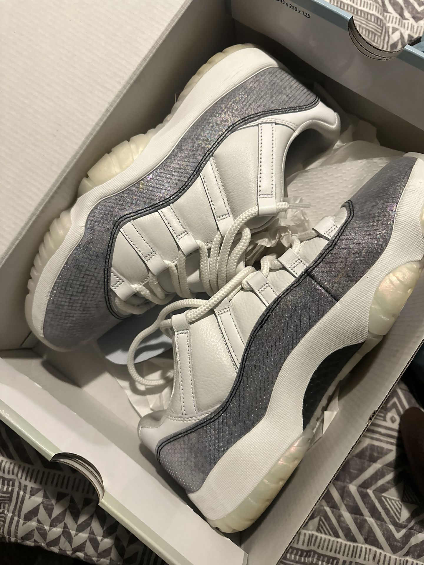 Jordan’s 11 Size 10.6
