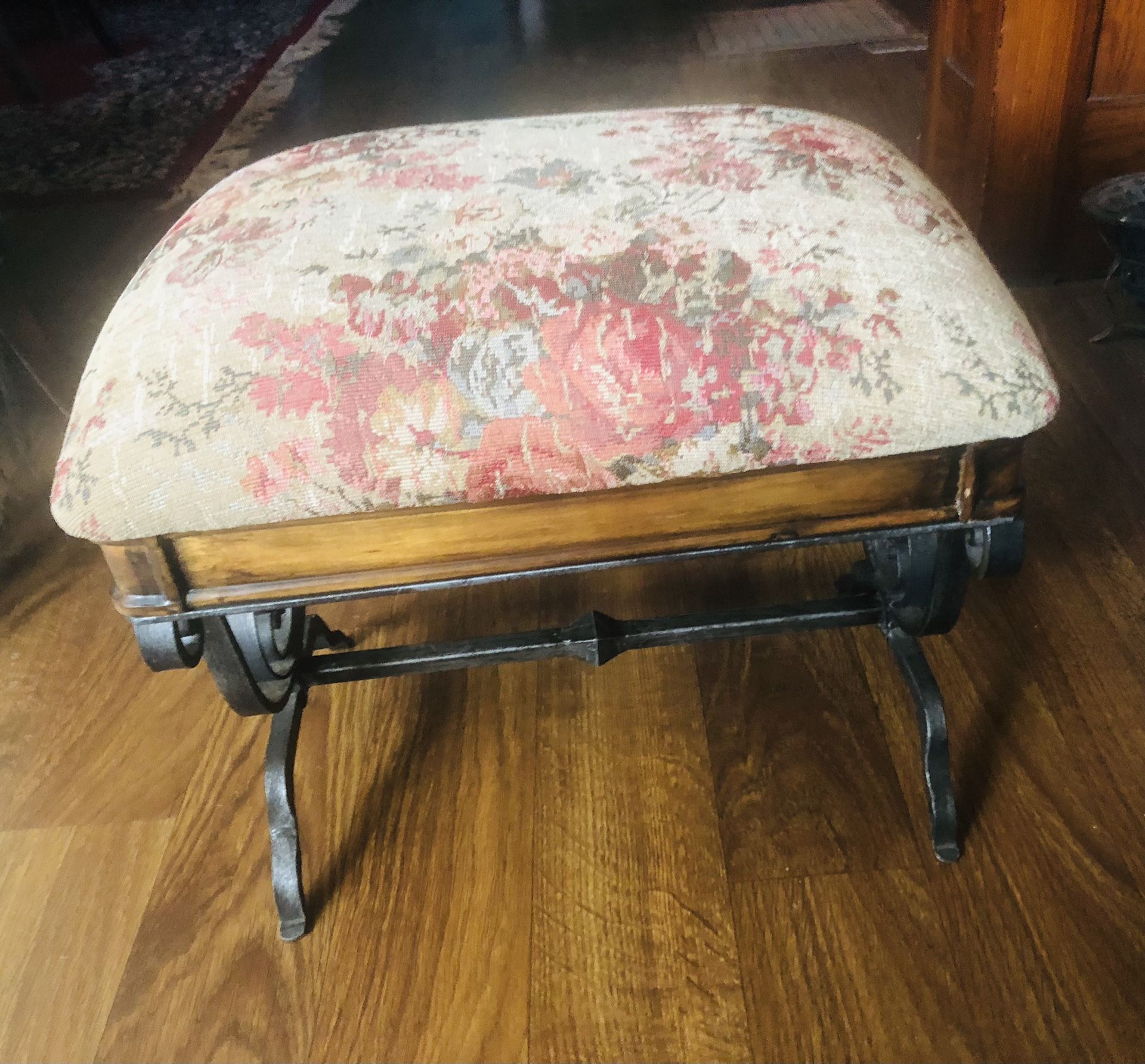 Newer Stool Iron Frame 24 X 19 Tall Clean Comfortable
