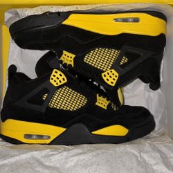 Jordan 4 Yellow Thunder
