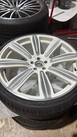 22” forged Wheels Mona Block new tires
