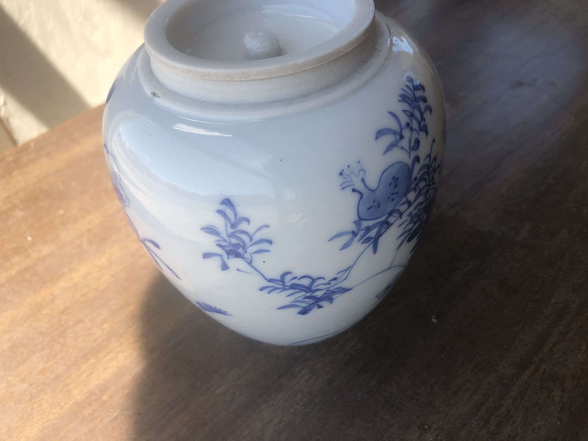 Antique hand painted Jardiniere Hand painted and Glaze NO CHIPS
