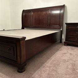King  bedroom set (Luxury)