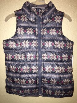 New old navy puffer vest XS 4/5