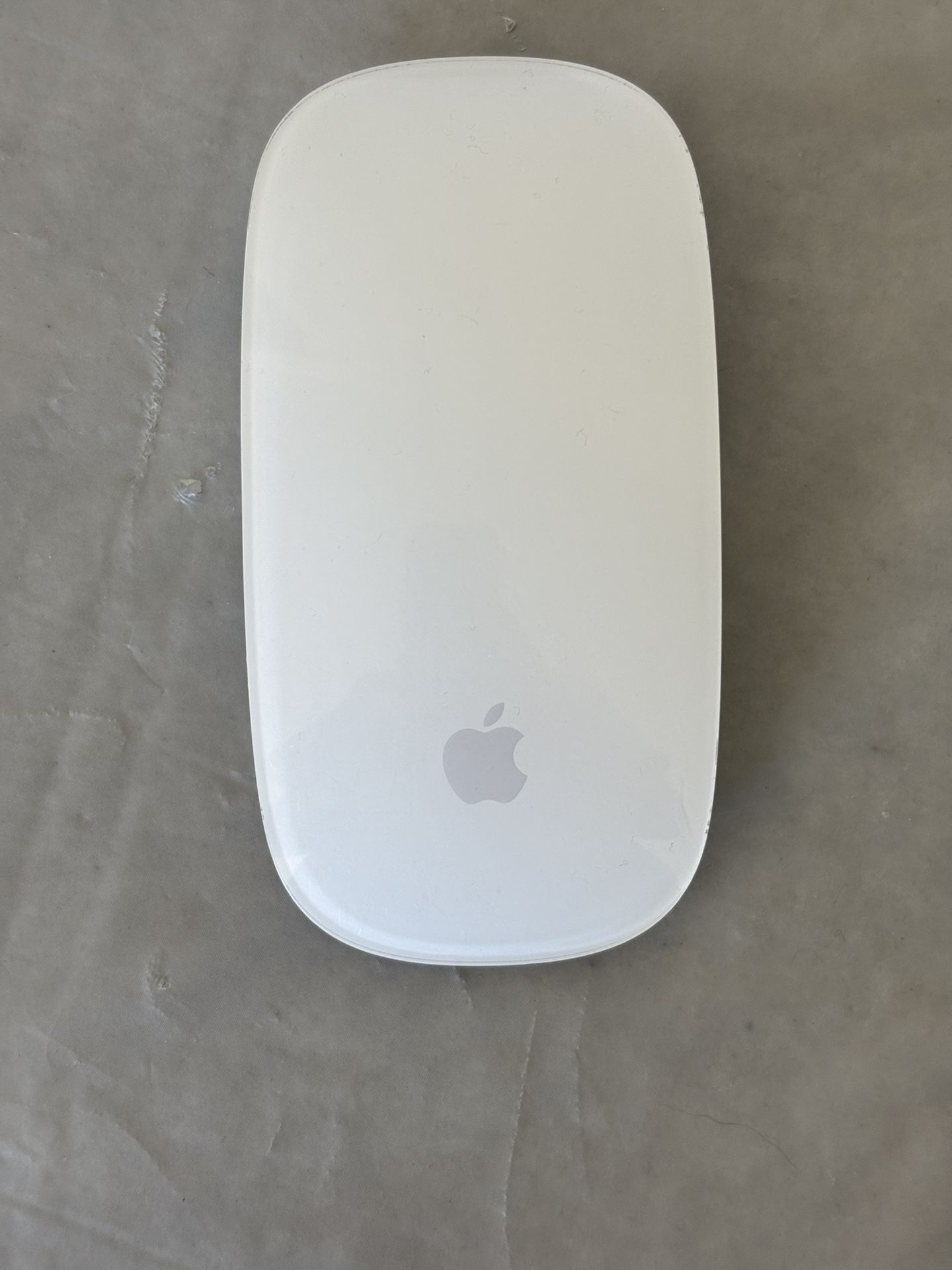 Apple Magic Mouse Multi Touch Surface Model A1657 Lightning Version White