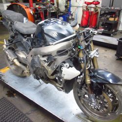 PARTED OUT - 2011 09-11 Suzuki GSXR 1000 GSXR1000 - Motorcycle parts - 101360