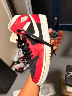 Air Jordan 1 Mid Red Black White Sneaker