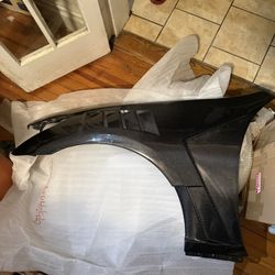 Infiniti Carbon Fenders