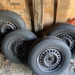 195/70 R14 Rims , 5x115mm Or 5x4.52”, With Tires and Wheel Covers/lug Nuts