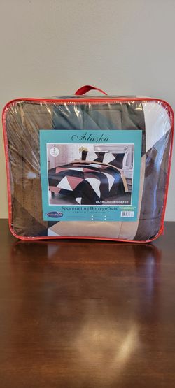Brand New 3 pcs Blankets Borrego/Sheep Set