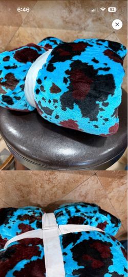 Turquoise Cow Print Fleece Throw Blanket