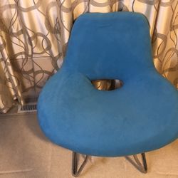 Brand New Fancy Comfortable Chair Reg $80 Now $40